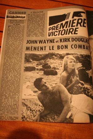 John Wayne Kirk Douglas