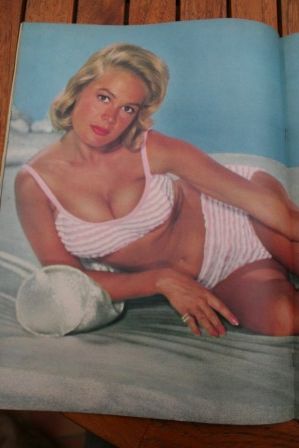 Sandra Dee (Centerfold)