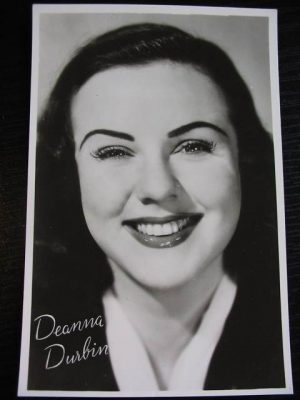 Vintage Postcard Deanna Durbin