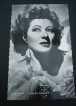 Vintage Postcard Greer Garson