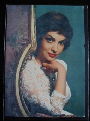Vintage Postcard Gina Lollobrigida