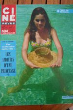 Magazine 1967 Sharon Tate Anna Karina Raquel Welch Danny Kaye Stuart Whitman